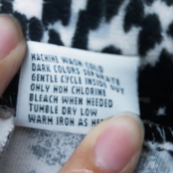 Jason Maxwell Velvet Leopard Button Down Tunic - Picture 7 of 7